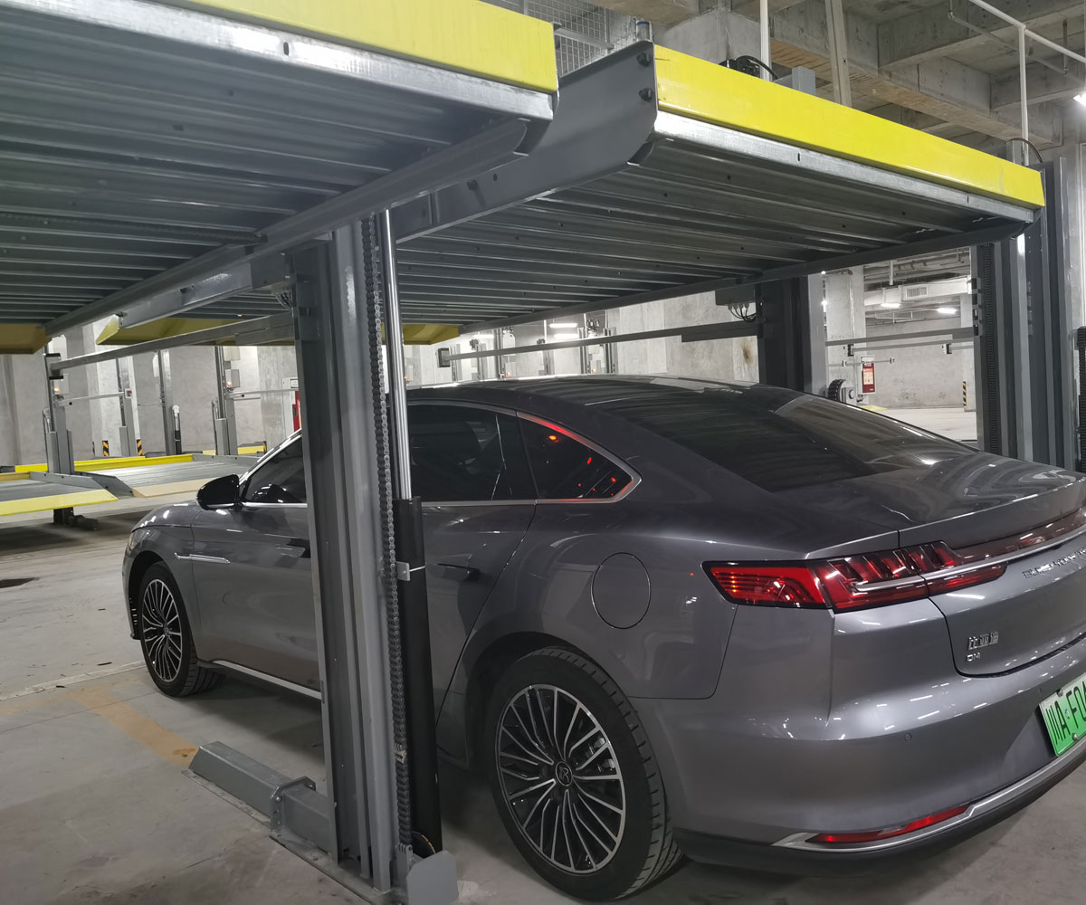 平?jīng)鍪须p層升降橫移式機械停車庫拆除