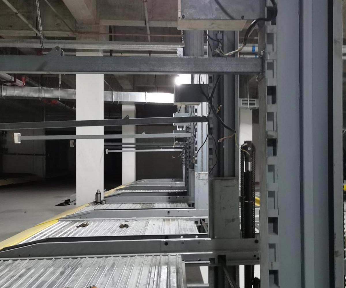 建設高檔小區首先擁有垂直循環立體車庫